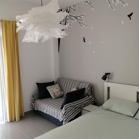 Elef Apartment Paralia Dionysiou Exterior foto